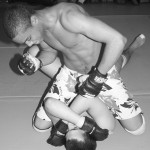 Le MMA représente le mélange de tous les arts martiaux sans aucune restriction . Le MMA représente le mélange de tous les arts martiaux sans aucune restriction .